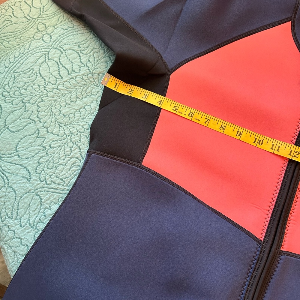 SEA-DOO Women's Navy and Coral WETSUIT 2XL - Picture 6 of 6
